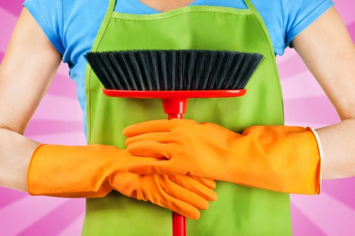 Hot water extraction process for carpet fibres during steam cleaning